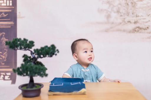怀化宝宝喊肚子疼怎么回事